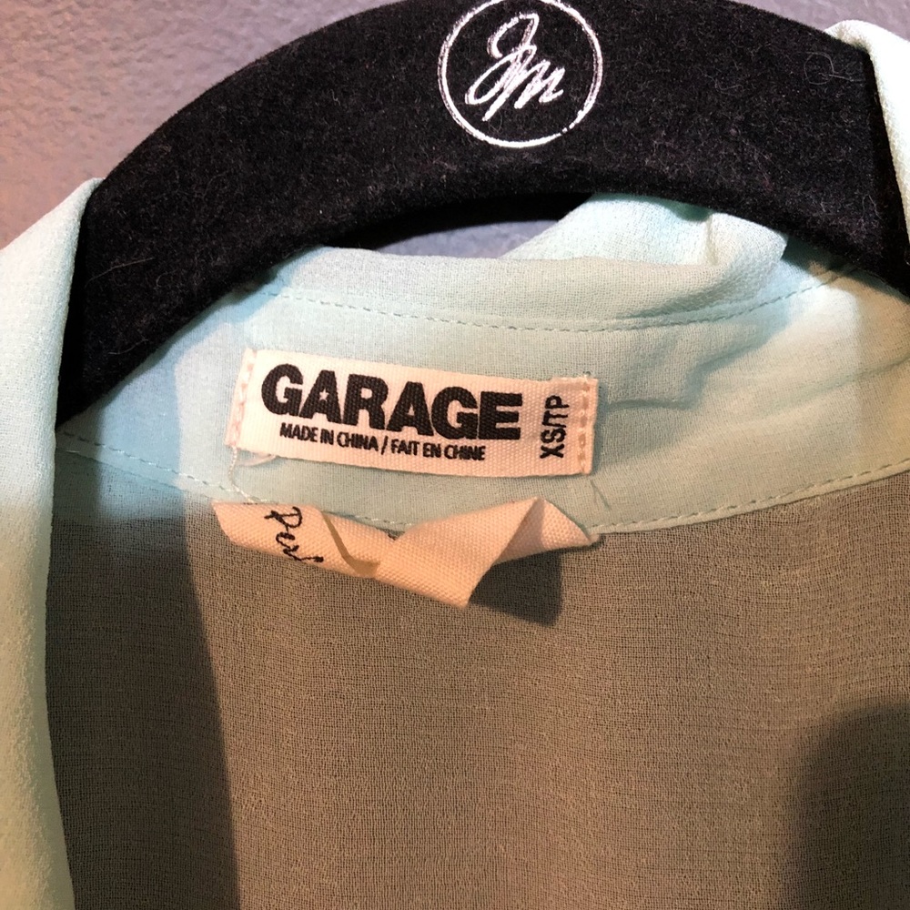 Garage button up - Picture 3 of 3